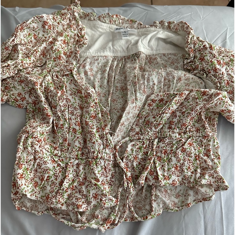 Floral tie up top